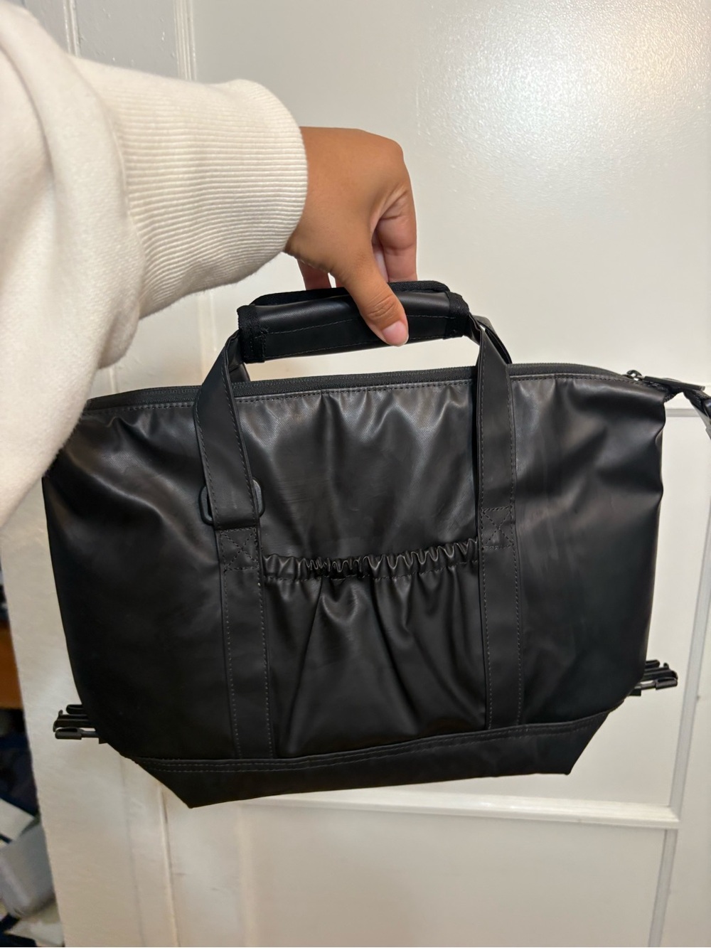 NWT CalPak Insulated 8L Soft-Sided Cooler in Black - Picture 5 of 6